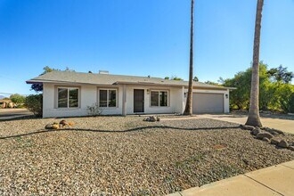 15237 North 21st St in Phoenix, AZ - Building Photo - Building Photo