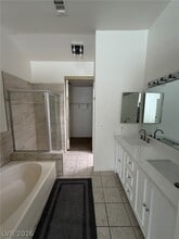 8220 Neptune Beach Ave in Las Vegas, NV - Building Photo - Building Photo