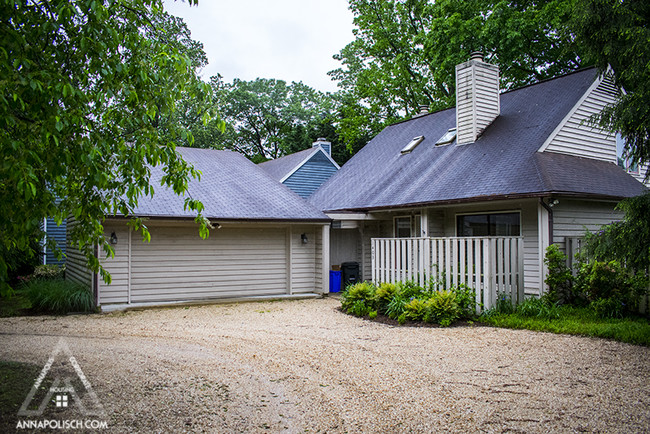 property at 1403 Corey Ln