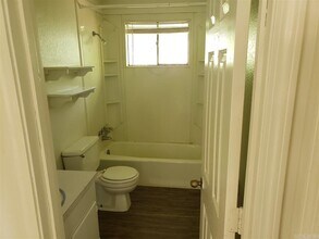 10924 Charlotte Dr in Shannon Hills, AR - Building Photo - Building Photo