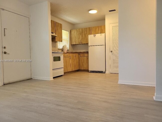 property at 5156 NE 6th Ave