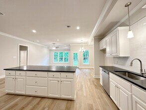 7210 Rolling Fork Rd in Baton Rouge, LA - Building Photo - Building Photo