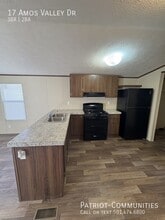 17 Amos Valley Dr in Springfield, IL - Building Photo - Building Photo