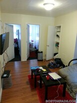 92 Endicott St, Unit 2 in Boston, MA - Building Photo