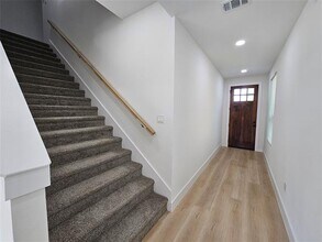 616 W Avenue F in Garland, TX - Building Photo - Building Photo