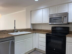 410 2nd Ave S in Kirkland, WA - Building Photo - Building Photo