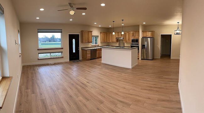 2003 Westview Dr in Moscow, ID - Foto de edificio - Building Photo