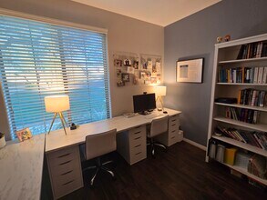 3922 E Cat Balue Dr in Phoenix, AZ - Building Photo - Building Photo