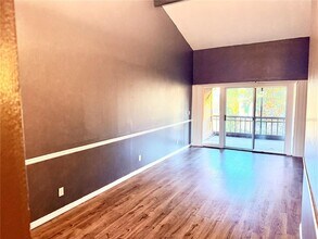 6519 W Newberry Rd in Gainesville, FL - Foto de edificio - Building Photo