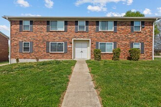 413 Lenney Dr in Lexington, KY - Building Photo - Building Photo