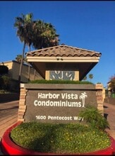 1625 Pentecost Way in San Diego, CA - Building Photo - Building Photo