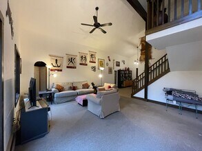 4421 Lake Morey Rd-Unit -1 in Fairlee, VT - Building Photo - Building Photo