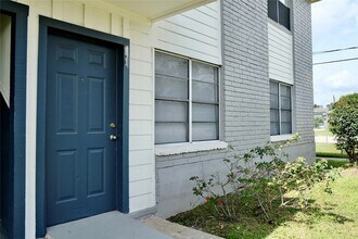 5602 Market St in Houston, TX - Building Photo - Building Photo