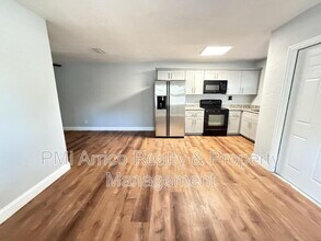 2809 Marconi St in Tampa, FL - Building Photo - Building Photo