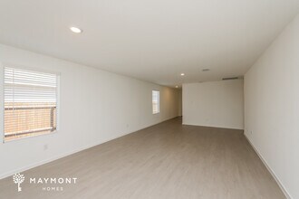 1263 Maple St in Wilmer, TX - Building Photo - Building Photo