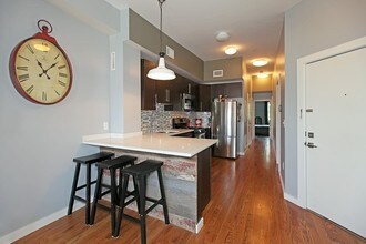 274 6th St-Unit -402 in Jersey City, NJ - Building Photo - Building Photo