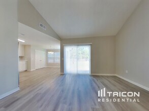 4 Leyland Cypress Ct in Elgin, SC - Building Photo - Building Photo