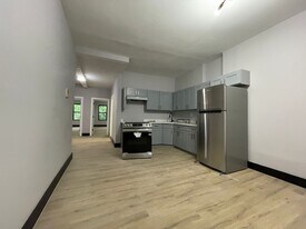 17 Belmont Ave, Unit 1 in Jersey City, NJ - Building Photo