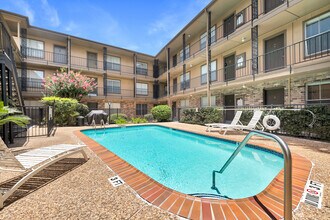 Greenbriar Bend in Houston, TX - Building Photo - Building Photo