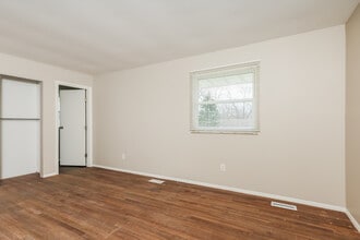 9715 Stagecoach Dr S in Dayton, OH - Building Photo - Building Photo