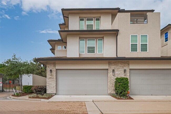 property at 11603 Royal Ivory Crossing