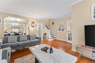 131-56 229th St in Queens, NY - Building Photo - Building Photo