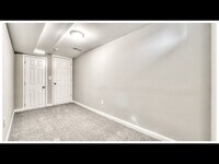 304 Edgewood St photo'