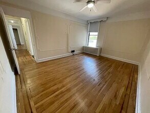 22-61-61 42nd St in Queens, NY - Building Photo - Building Photo