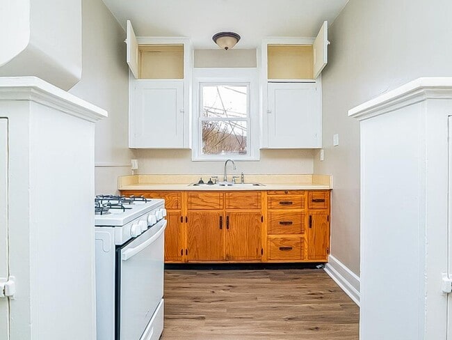 1206-1206 5th Ave in Beaver Falls, PA - Building Photo - Building Photo