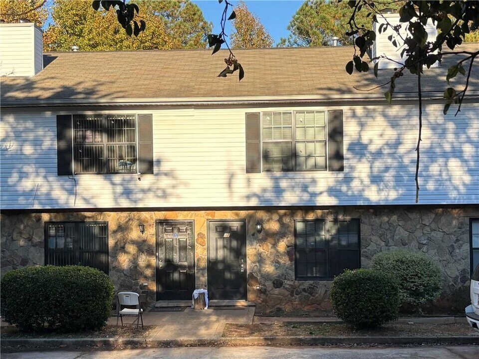 97 Caboose Ct NW in Lawrenceville, GA - Building Photo
