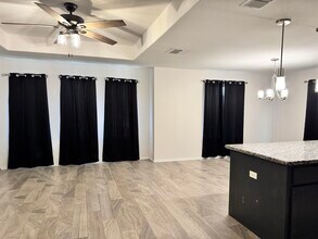 3606 Octavia Dr in Laredo, TX - Building Photo - Building Photo