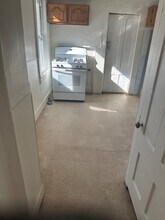 11 Pleasant St, Unit 1 in Nashua, NH - Building Photo - Building Photo