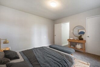 Bedford and Victoria Station Apartments in Hyattsville, MD - Building Photo - Building Photo