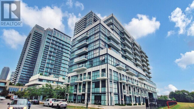 251 Manitoba St in Toronto, ON - Building Photo - Building Photo