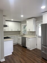 2328 Johnson Ferry Rd in Chamblee, GA - Building Photo - Building Photo