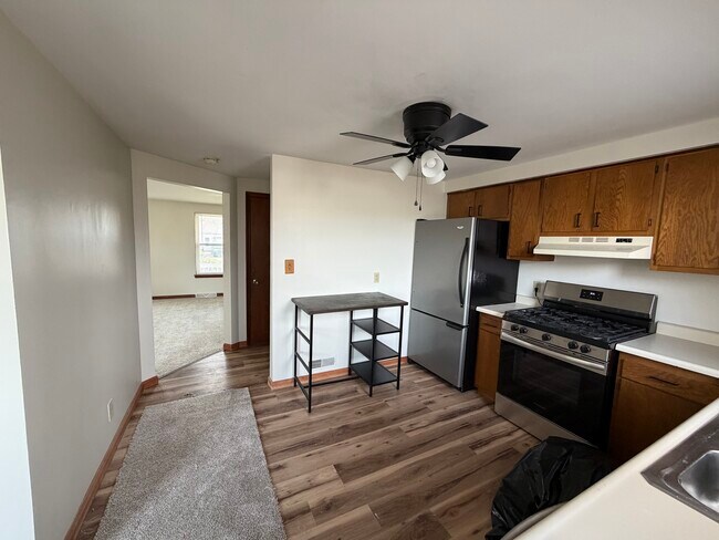 1328 D'Angelo Drive, Unit Right in North Tonawanda, NY - Building Photo - Building Photo