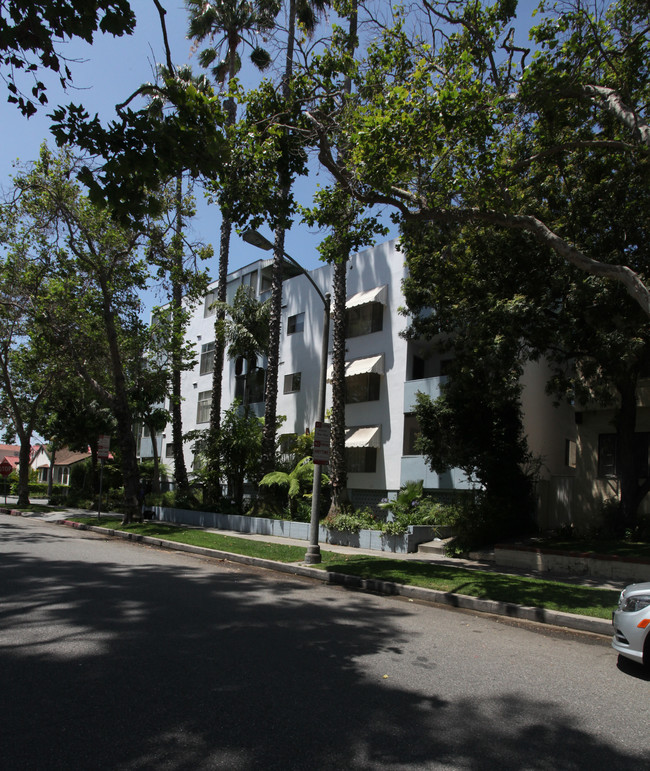 9145 Charleville Blvd in Beverly Hills, CA - Building Photo - Building Photo