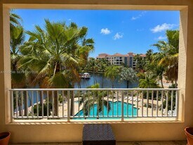 711 Crandon Blvd in Key Biscayne, FL - Building Photo