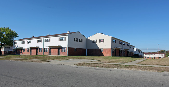 Northland Village Apartments in Dayton, OH - Foto de edificio - Building Photo