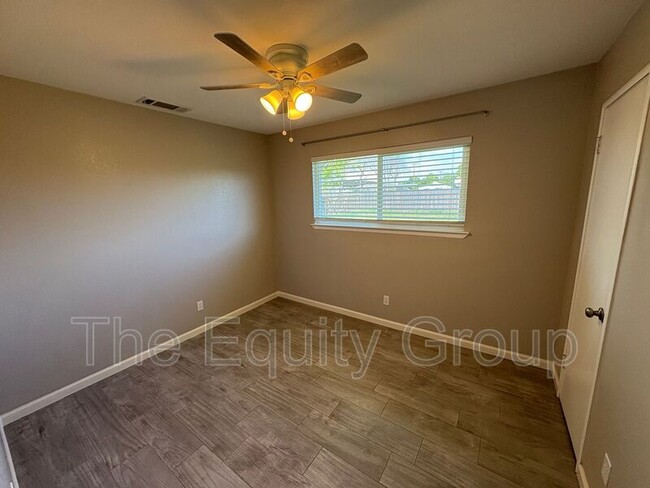 4438 W Victor Ave in Visalia, CA - Building Photo - Building Photo