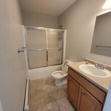 96 Lasalle Dr in Bangor, ME - Building Photo - Building Photo