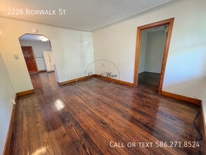 2228 Norwalk St in Hamtramck, MI - Building Photo - Building Photo
