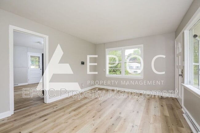 2015 Wesley Dr in High Point, NC - Building Photo - Building Photo