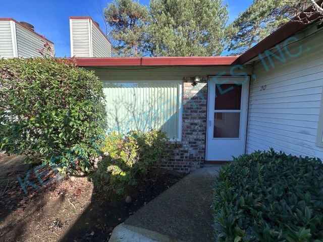 20 SE 134th Pl in Portland, OR - Building Photo