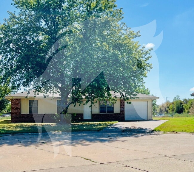 property at 618 Highland Ct
