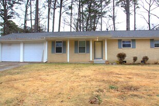 514 Delaney Rd NW in Huntsville, AL - Building Photo