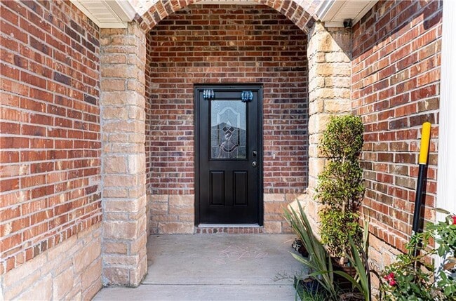 6704 SW Pilgrim Rd in Bentonville, AR - Foto de edificio - Building Photo