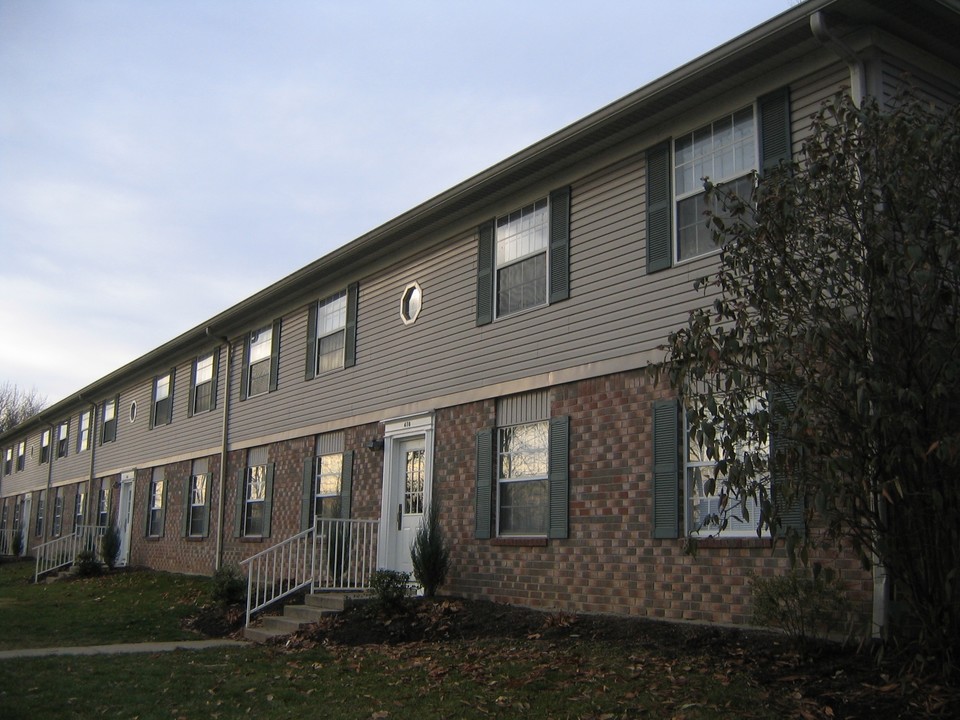 Lakeside at Walnut Hills in Plainfield, IN - Building Photo