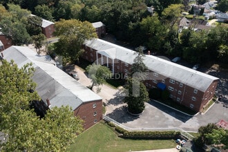 Grant Meadows in Philadelphia, PA - Building Photo - Building Photo
