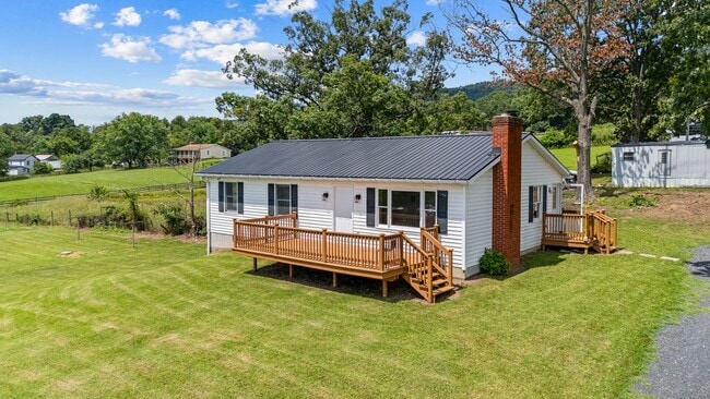 111 Labella Ct in Gerrardstown, WV - Building Photo - Building Photo